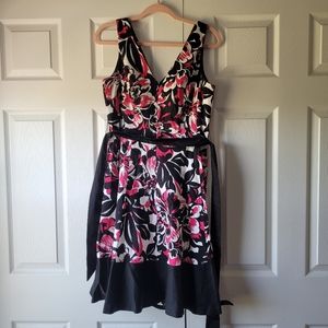 Nine West Size 12 floral Black and Pink Dress